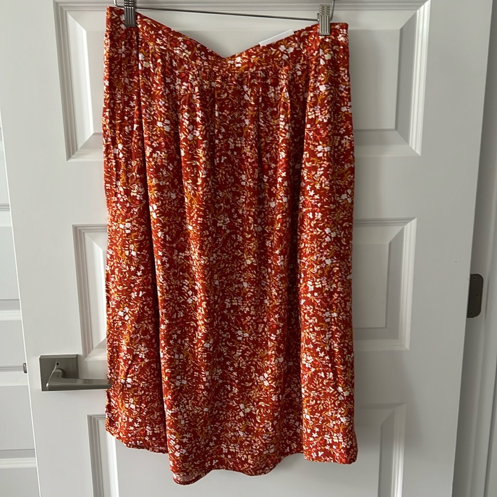 Midi skirt